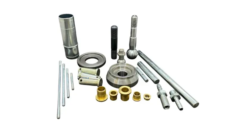 Conjunto de peças metálicas usinadas em CNC