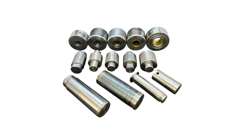 Roletes usinados em torno CNC